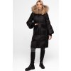 Černá dámská péřová bunda s přírodní kožešinou
