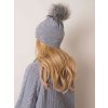 Šedá dámská čepice s bambulí