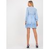 Světle modré minišaty s volánem v boho stylu