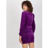 Fialové velurové šaty s nařasením