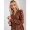 Hnědá dámská halenka s výstřihem