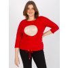 Červené tričko s kulatou lesklou aplikací