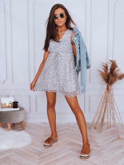 Világoskék ruha virág mintával