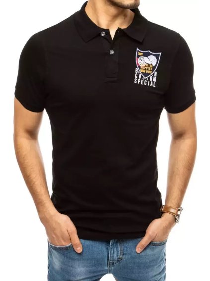 Fekete póló hímzéssel