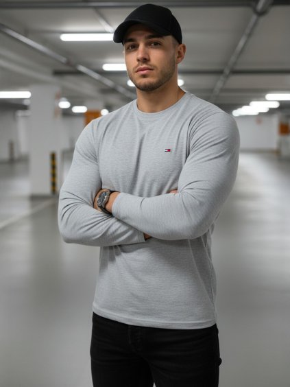 Világosszürke hosszú ujjú póló