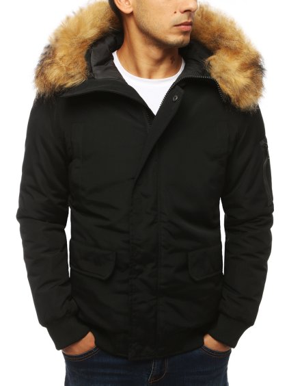 Fekete férfi télidzseki