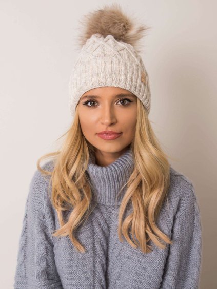 Női bézs sapka pomponnal