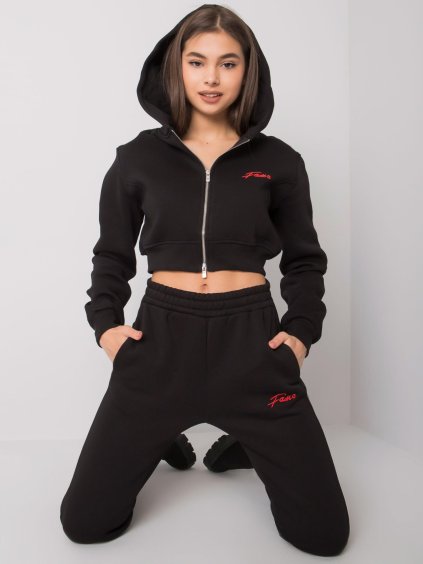 Fekete készlet hímzett varrással Fame