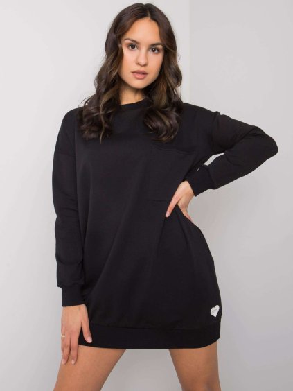 Hanely fekete pulóver ruha zsebbel a mellkasán