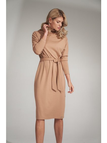 Bézs garbós ruha övvel