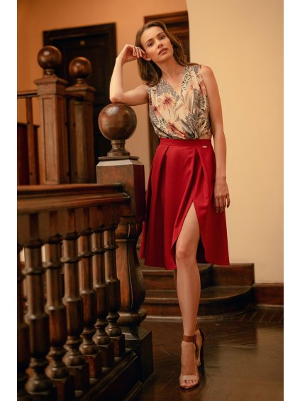 Redőzött szoknya M675 Deep Red