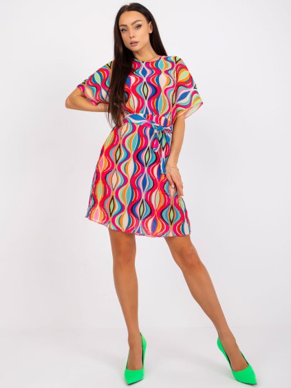 Marianne légies rózsaszín ruha mintákkal