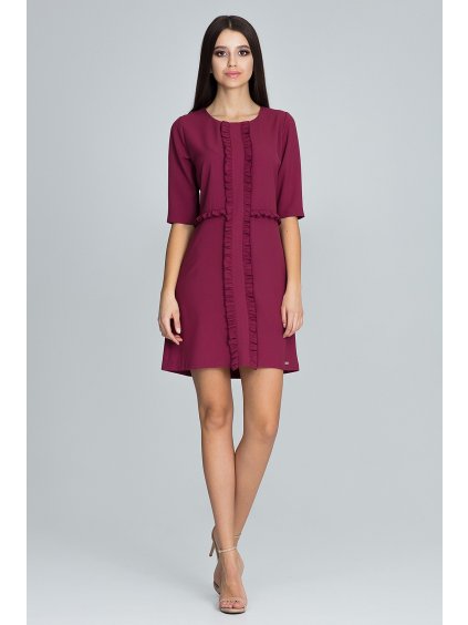 Piros ruha fodrokkal