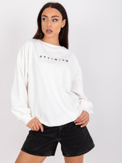 Krémszínű női pulóver felirattal