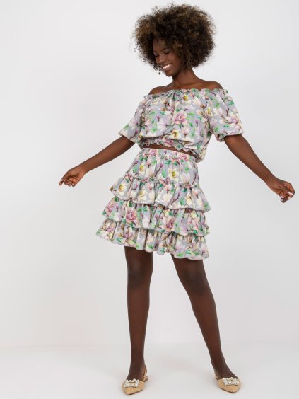 Szürke virágos szoknya és blúz szett