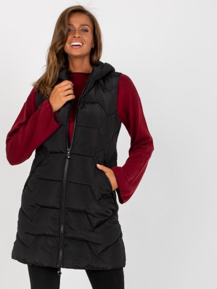 Fekete steppelt mellény kapucnival