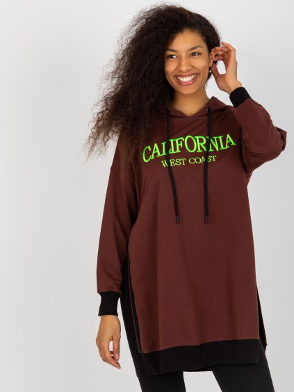 Sötétbarna hosszabb pulóver felirattal