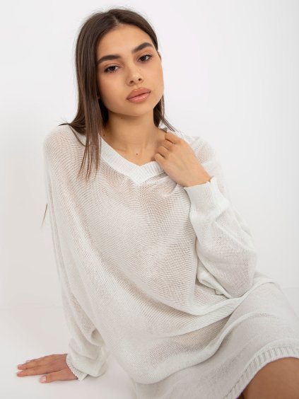 Fehér bő pulóver ruha