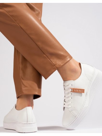 Klasszikus fehér tornacipő Vinceza