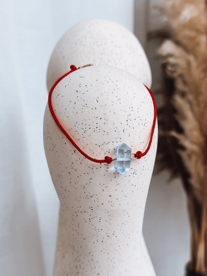 Piros karkötő CRISTAL kék kővel