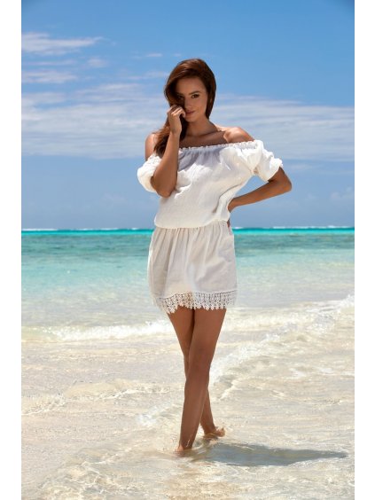 Fehér strandtunika csipkével, fürdőruhához