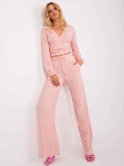 Sárgabarack színű nadrág és blúz szett