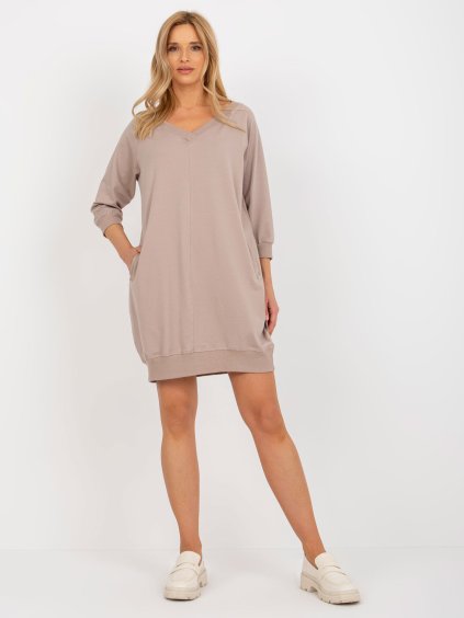 Bézs tréningruha V-nyakú