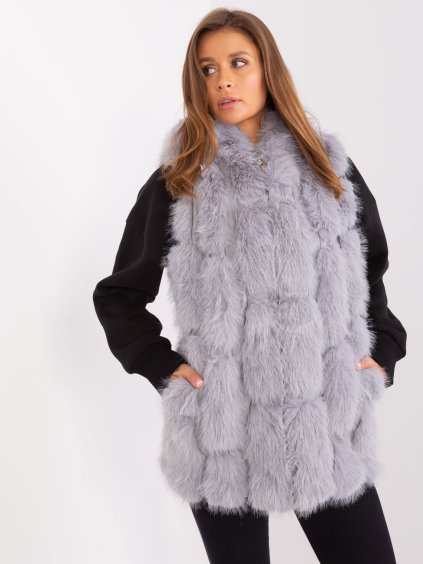 Szürke szőrmés mellény kapucnival