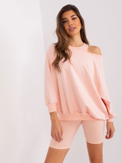 Barack szett pulóverből, felsőből és rövidnadrágból