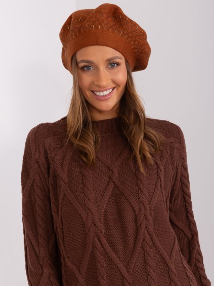 Barna barett sapka strasszokkal