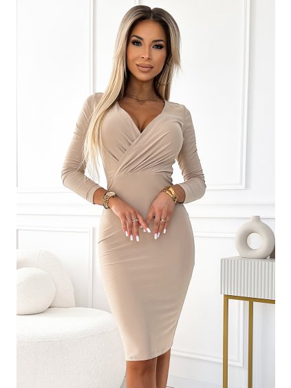 Bézs testhezálló ruha S Hosszú ujjú EVA