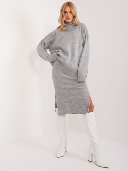 Szürke ruha és pulóver szett