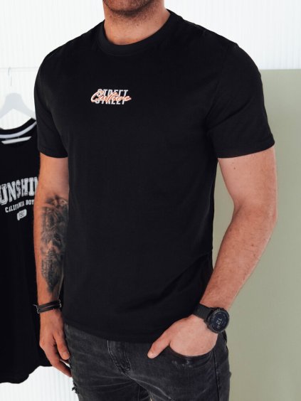 Fekete póló apró nyomtatással