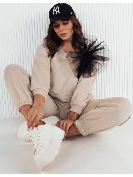 Bézs színű pulóver tüll applikációval a vállon FILAN