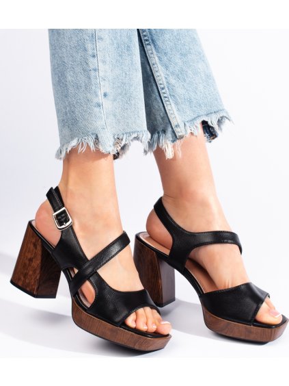 Sergio Leone széles sarkú fekete szandál