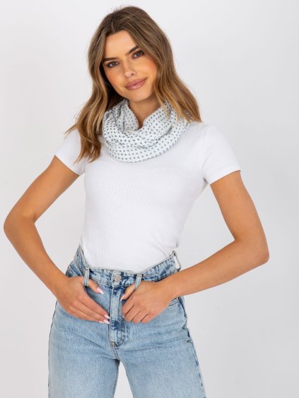 Fehér pöttyös sál