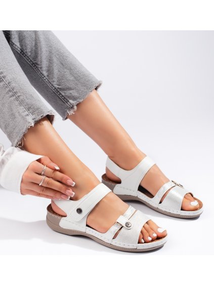 Kényelmes női fehér szandál