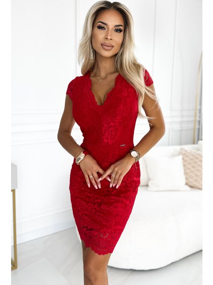 Piros csipkeruha S rövid ujjúujjú és nyakkivágássalszabásem GITA