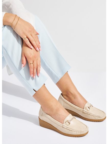 Bézs női éksarkú mokaszin