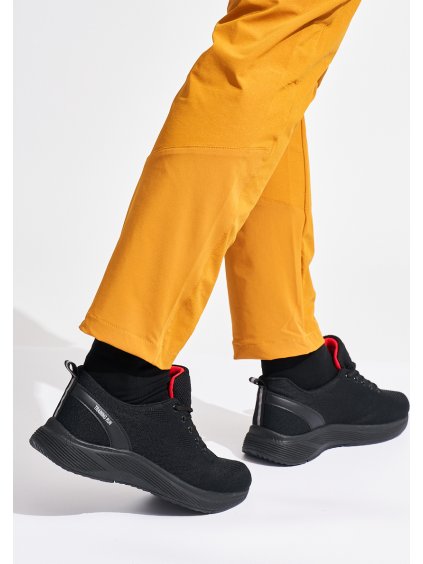 Fekete férfi sportcipő