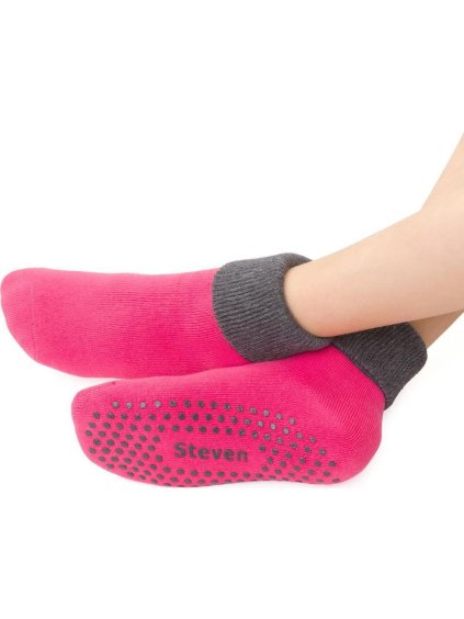 Sötét rózsaszínű csúszásmentes zokni lányoknak Art.038