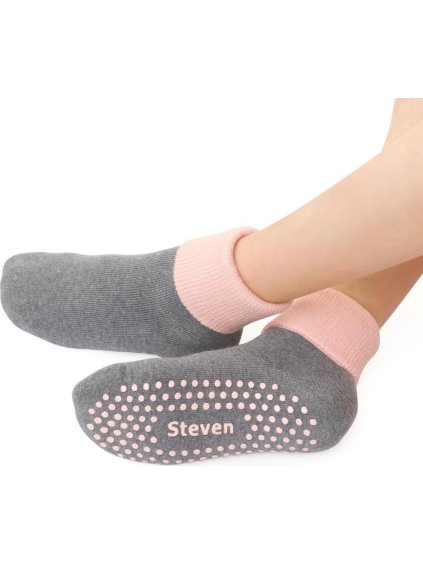 Szürkés-rózsaszín csúszásmentes zokni lányoknak ART.038