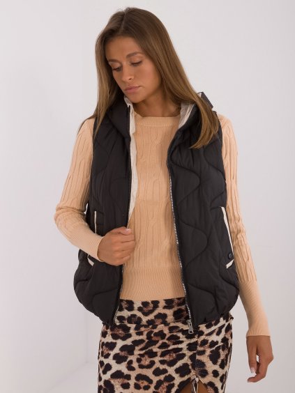 Fekete női bélelt steppelt mellény kapucnival
