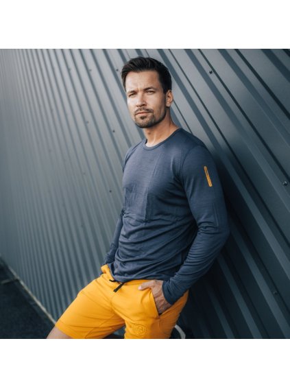 Sötétkék férfi funkcionális hosszú ujjú póló