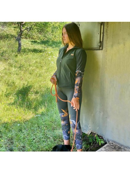 Női khaki leggings erdő motívummal