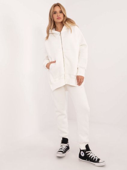 Krémszínű női meleg tréningruha szett kapucnival