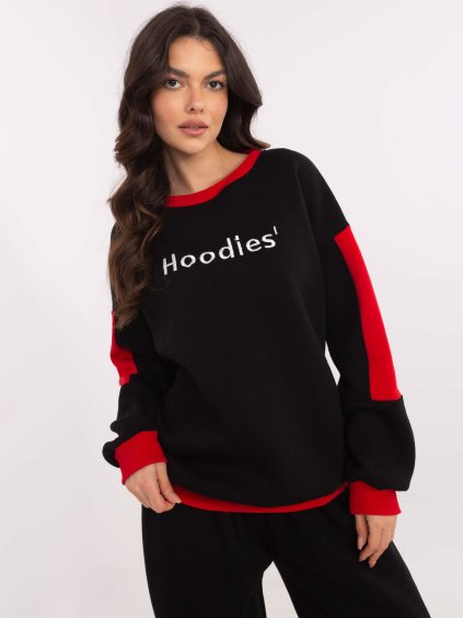 Fekete női meleg pulóver kerek nyakkal