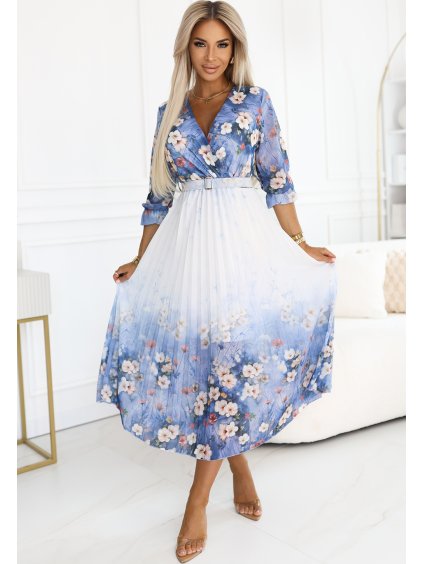 Kék és fehér női elegáns ruha pasztell virágokkal és 3/4-es ujjakkal