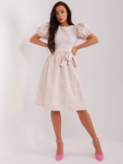 Világos rózsaszín koktél midi ruha ballon ujjakkal és mintával