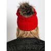 Piros női sapka pompommal
